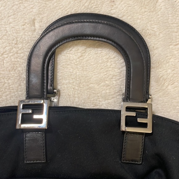 💐FENDI BLACK SATCHEL WITH LEATHER HANDLES AND LEASH POUCH - Picture 11 of 11